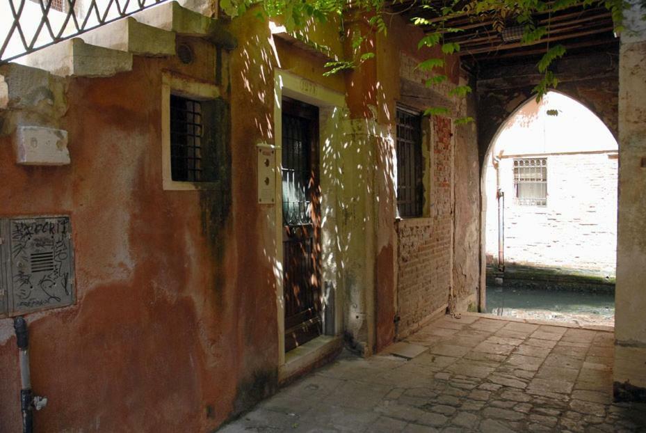 Dorsoduro - Corte Della Comare Venedig Exterior foto